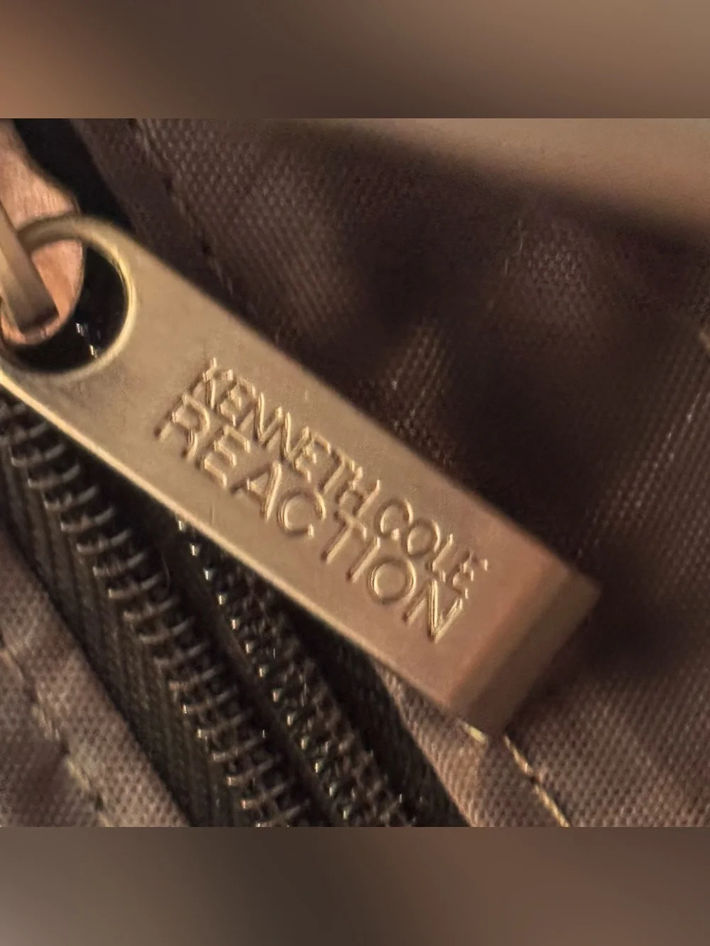 Kenneth Cole Reaction Black Genuine Leather Laptop Messenger Briefcase